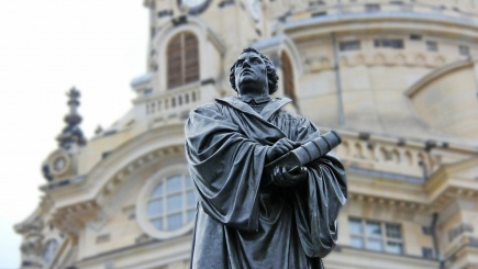 Martin Luther-Statue vor der Frauenkirche in Dresden