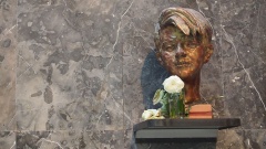Erinnerung an Sophie Scholl im Lichthof der Ludwig-Maximilians-Universität München