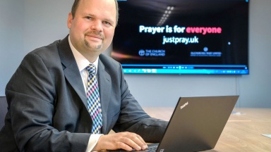 Christian Sterzi ist Projektkoordinator der "Kirche im digitalen Wandel (#KidW)", der Evangelischen Kirche in Deutschland. 