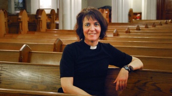 Deutsche Pfarrerin Miriam Groß in der Gemeindekirche St. Pauls in Manhattan 