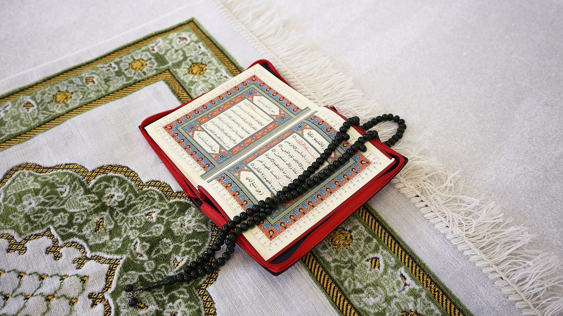 Koran in der Ibn-Rushd-Goethe-Moschee in Berlin