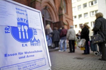 Frankfurter Tafel e.V. verteilt Lebensmittel an Arme
