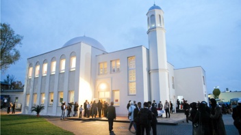 Die Moschee der Ahmadiyya Muslim Jamaat-Gemeinde in Berlin-Heinersdorf.
