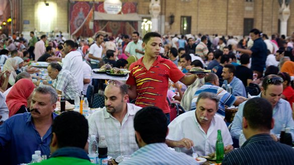 Muslime in Ägypten während des Ramadan