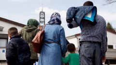 Deutschland hat im vergangenen Jahr das Recht auf Familiennachzug für die Gruppe der subsidiär Schutzberechtigten ausgesetzt. Betroffen sind vor allem Syrer.