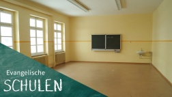 Der leere Klassenraum in der evangelischen Grundschule in Delitzsch.