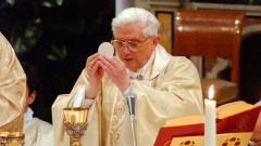 Benedikt XVI. feiert letzte Messe mit Kardinälen