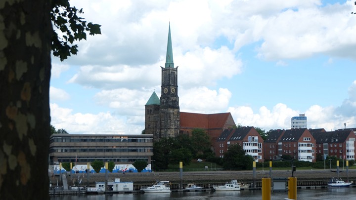 Panorama mit der St. Stephani Kulturkirche in Bremen