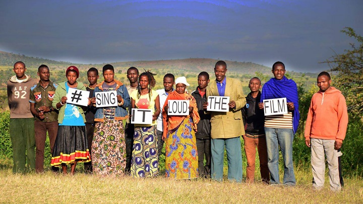 Chormitglieder aus Tansania werben für den Film "Luther's Erben - Sing it Loud".