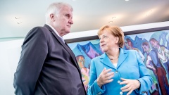 Horst Seehofer soll am Donnerstag hinter verschlossenen Türen über Angela Merkel gesagt haben: "Ich kann mit der Frau nicht mehr arbeiten." 