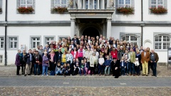 Lutheriden-Treffen 2017 in Wittenberg: Familienfoto vor dem Wittenberger Rathaus.